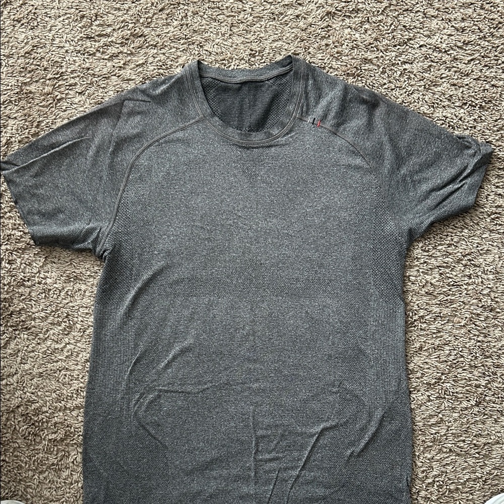 Lululemon Metal vent tech 2.5